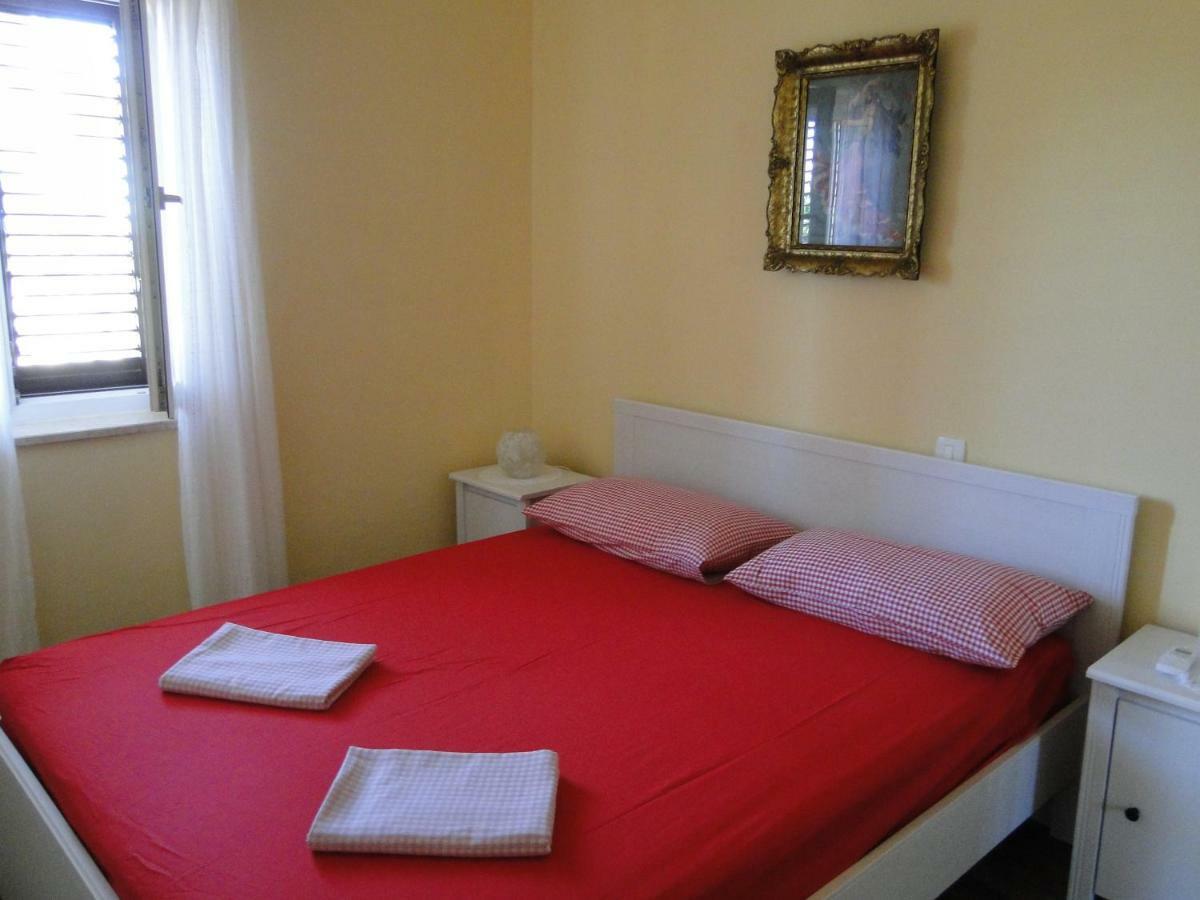 Apartment Pino Umag Exterior foto